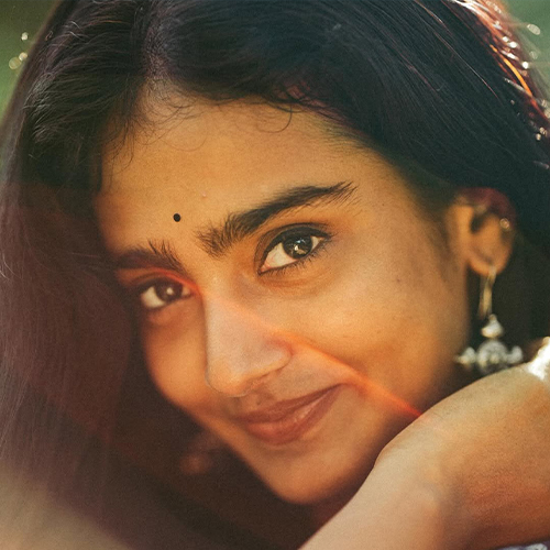 Yogalakshmi - Tourist Family